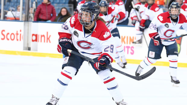marie-philip-poulin-leslie-oles-canadiennes-cwhl-unconventional-rookies-960.jpg